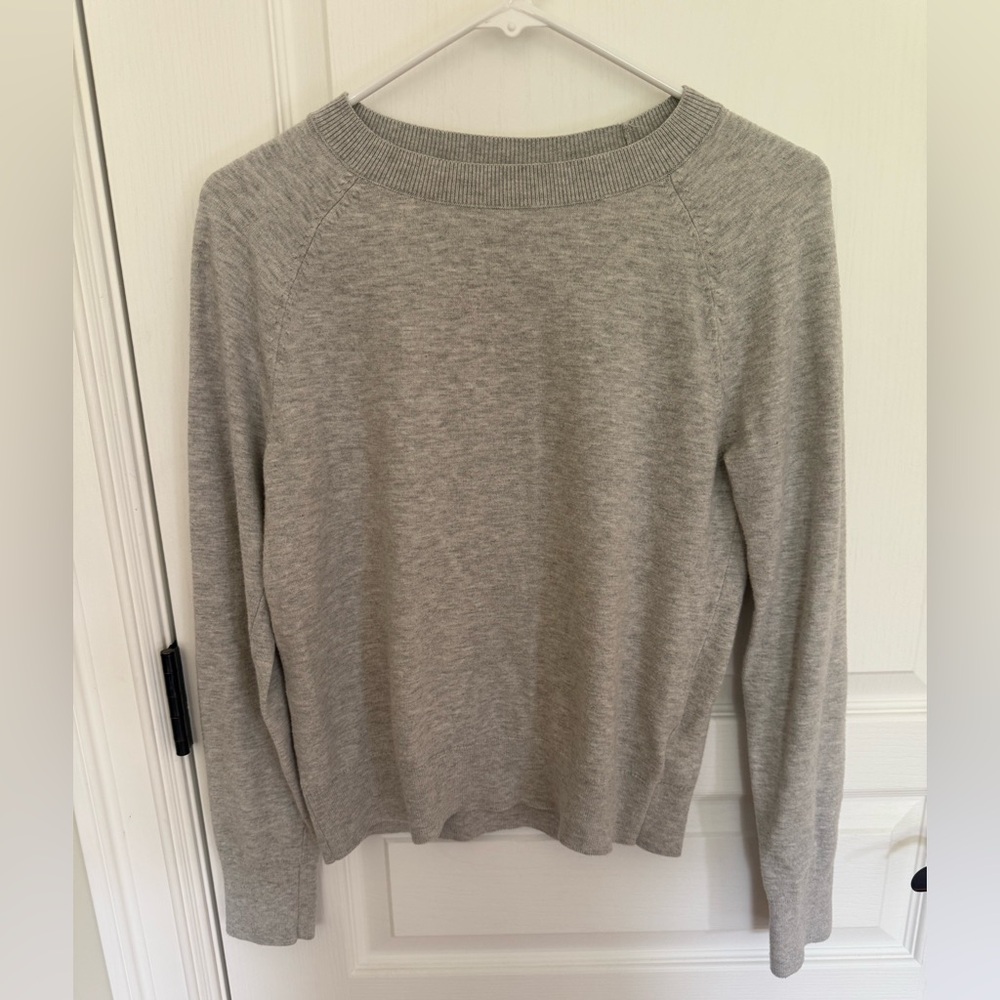 Express Light Gray Women's Crew Neck Sweater